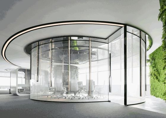 La sala de reunión AC48V curvó Smart Glass cambiable del Lcd del apagón