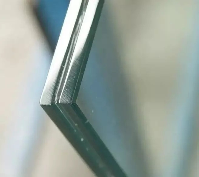 Hojas triples moderadas hierro bajo del vidrio laminado para la pared constructiva 6.38m m 10.38m m